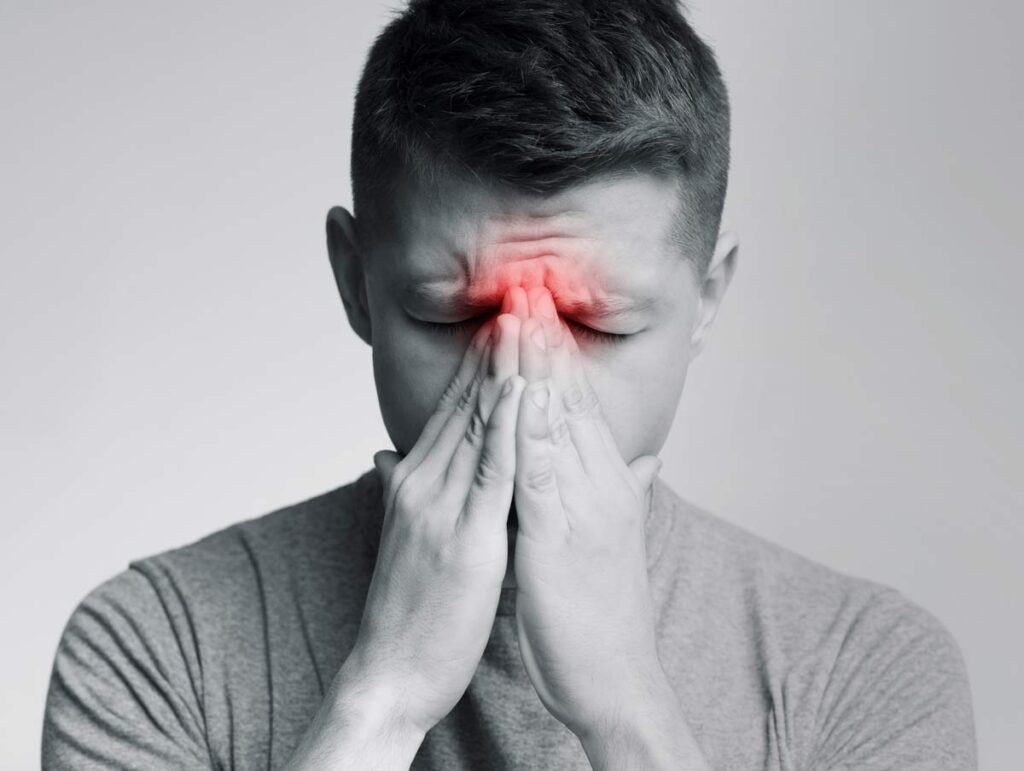 10 Home Remedies for Sinus Headaches & How to Use Them - Naturally Daily