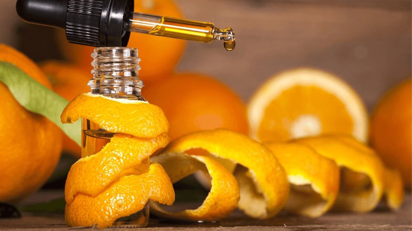 Масло апельсина применение. Апельсиновое масло. Цитрусовые эфирные масла. Апельсиновое эфирное масло. Цитрусовая ароматерапия.