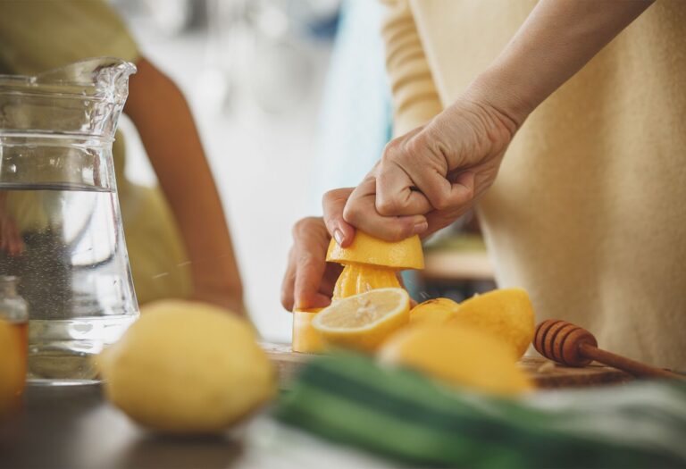 Apple Cider Vinegar for UTI Treatment 11 Practical Ways Naturally Daily