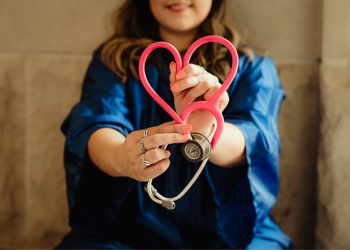 Joining The Healthcare Industry: Is It Worth It In 2023?